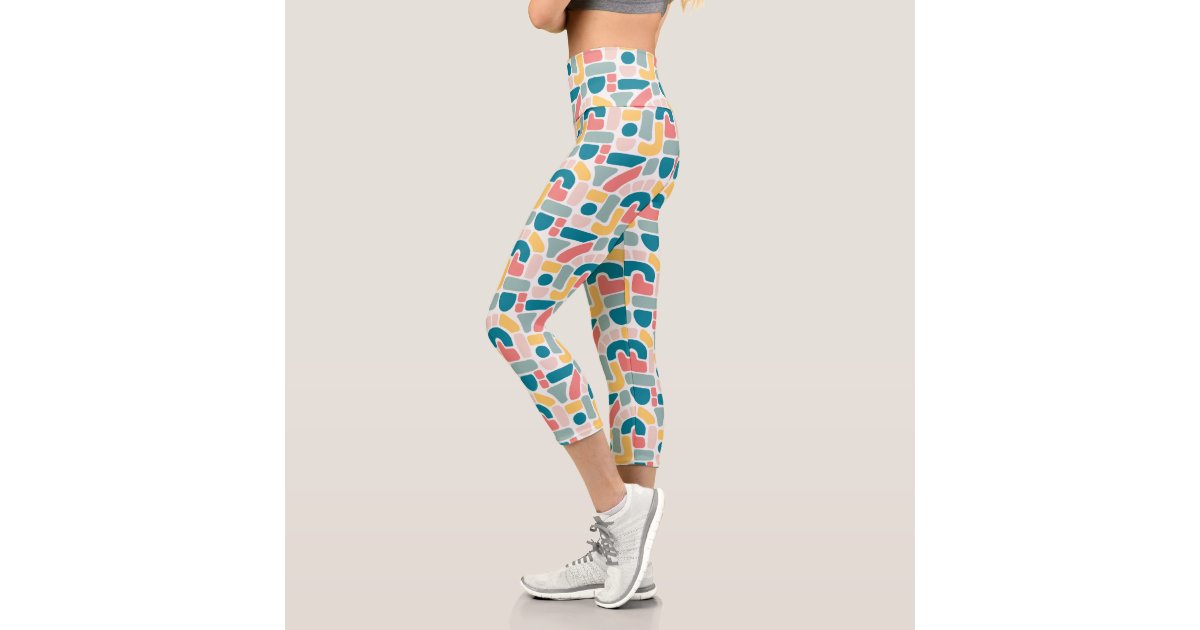 Pickleball Capri Leggings With Geometric Colorful Rainbow Design