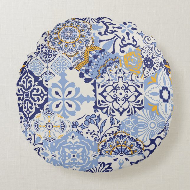 Colorful Azulejos tiles: hand-drawn pattern. Round Pillow (Front)