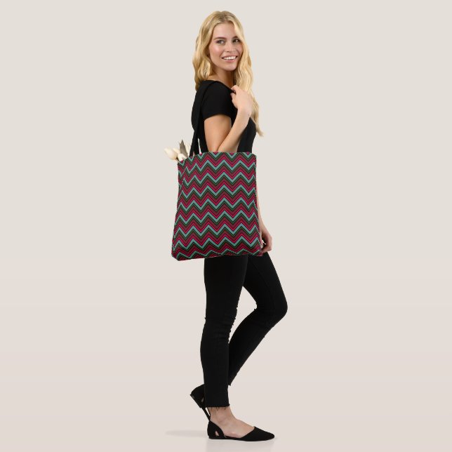 Colorful chevron zigzag pattern tote bag (On Model)