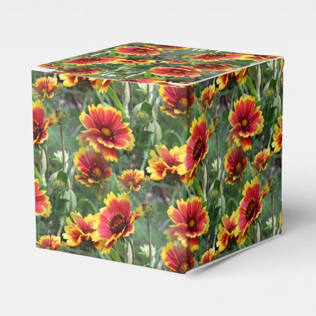 Colorful Daisies Flower Nature Pattern Favor Boxes (Front Side)