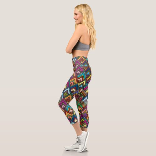 Colorful Diamond Geometric Pattern Capri Leggings