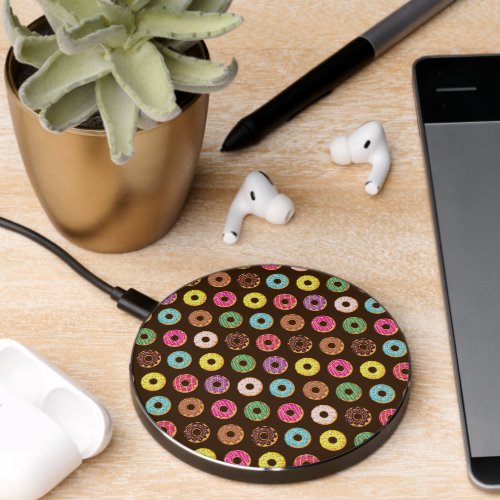 Colorful Donut Pattern In Chocolate Wireless Charger