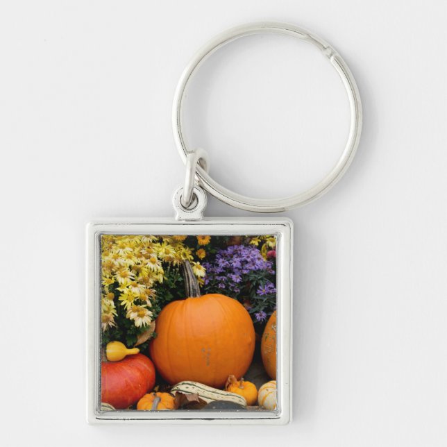 Colorful fall decorative pumpkin display keychain (Front)