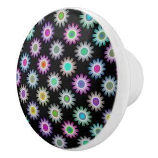 COLORFUL FLORAL PATTERN