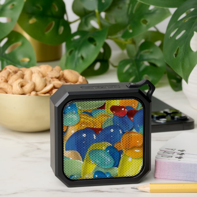 Colorful gemstones   bluetooth speaker (Insitu(Table))