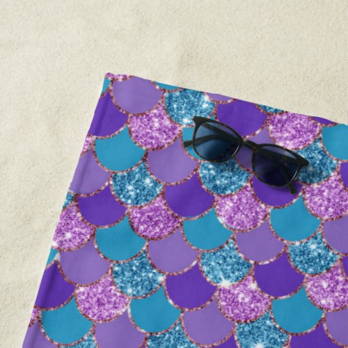 Colorful glittery mermaid scales pattern beach towel