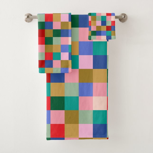 Colorful Patchwork Checkerboard Modern Geometric Bath Towel Set (Insitu)