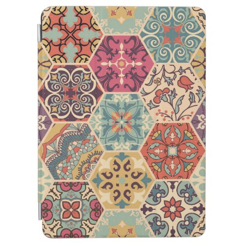 Colorful Patchwork Islam Majolica Tile iPad Air Cover