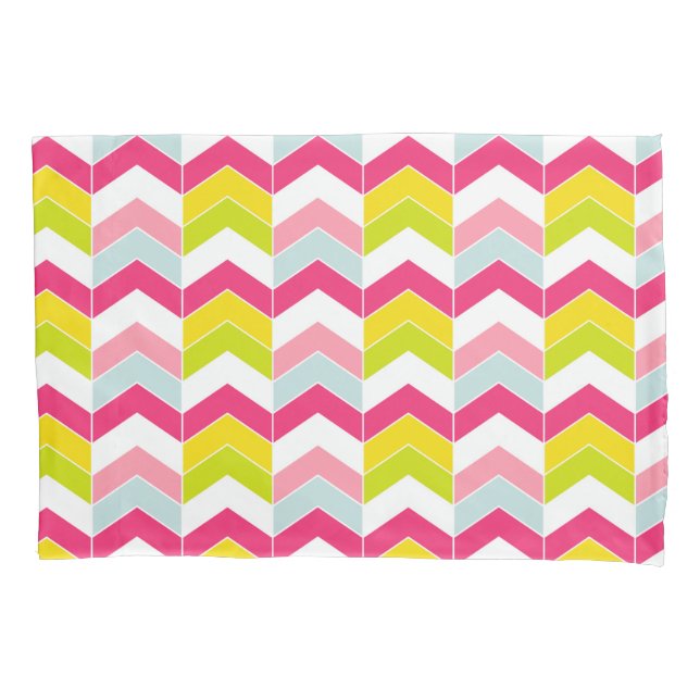 Colorful Pink ZigZag Chevron Pattern Pillow Case (Front)