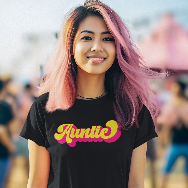 Colorful Retro Auntie  T-Shirt (Cute and colorful retro style t-shirt for the best aunt ever.)