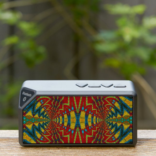   Colorful Retro Red Blue Green Abstract Geometric Bluetooth Speaker (Insitu(Outdoor))
