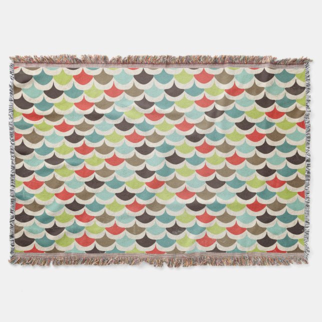 Colorful Scalloped Pattern Throw Blanket (Front)
