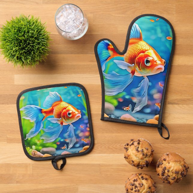 Colorful Tank Goldfish Design Oven Mitt & Pot Holder Set (Top Down)