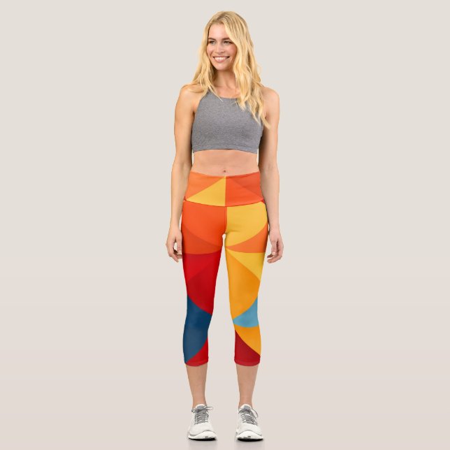 Colorful triangles capri leggings (Front)