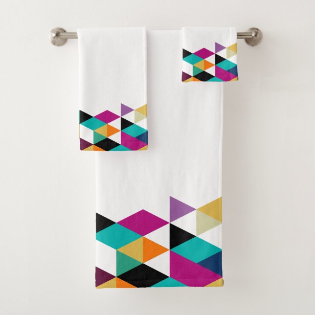 Colorful Triangles Design Bath Towel Set (Insitu)
