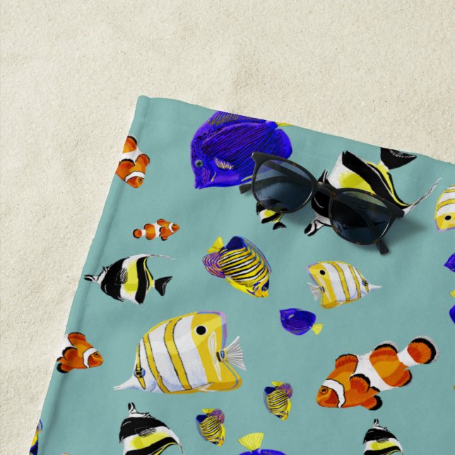 Colorful tropical fish beach towel (In Situ)