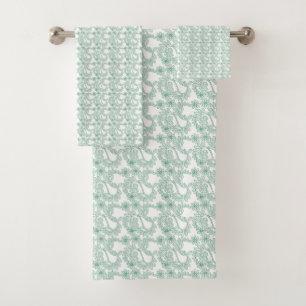 Colorful wrapping paper with a repeating pattern o bath towel set
