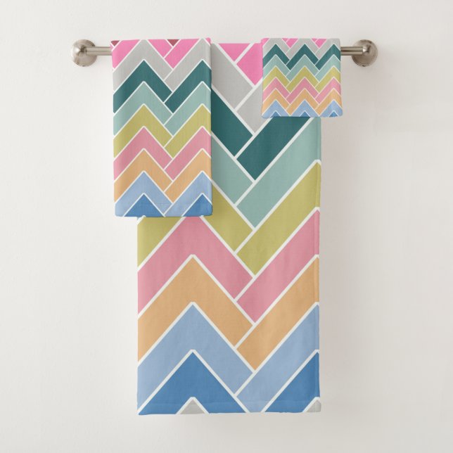 Colorful Zigzag Retro Chevron Bath Towel Set (Insitu)