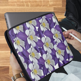 Columbine Flower Pattern Laptop Sleeve