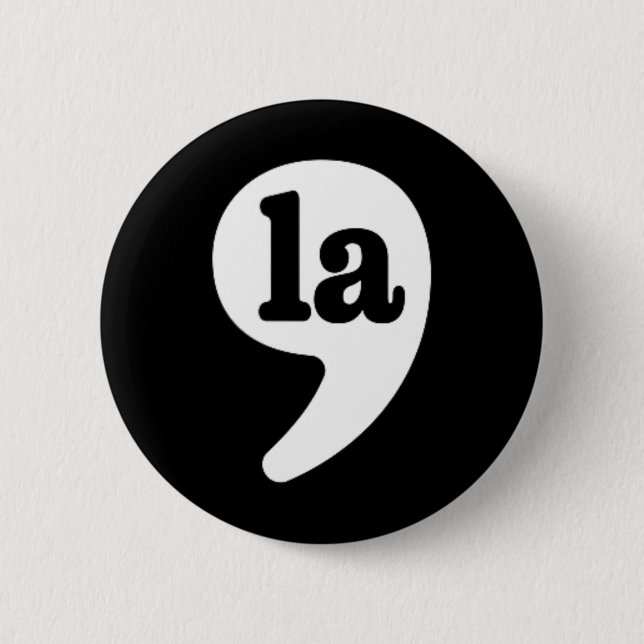 Comma La Kamala Harris For President 2024 Election Button (Front)