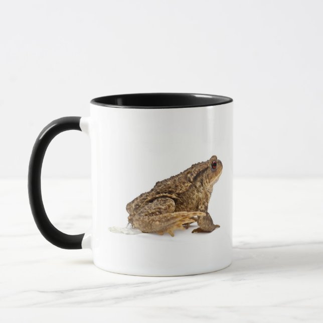 Common toad or European toad (Bufo bufo) pissing Mug (Left)