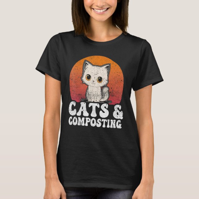 Compost Cats And Composting Expert Composter Worms T-Shirt (Front)