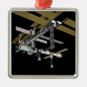 Computer generated view 17 metal ornament