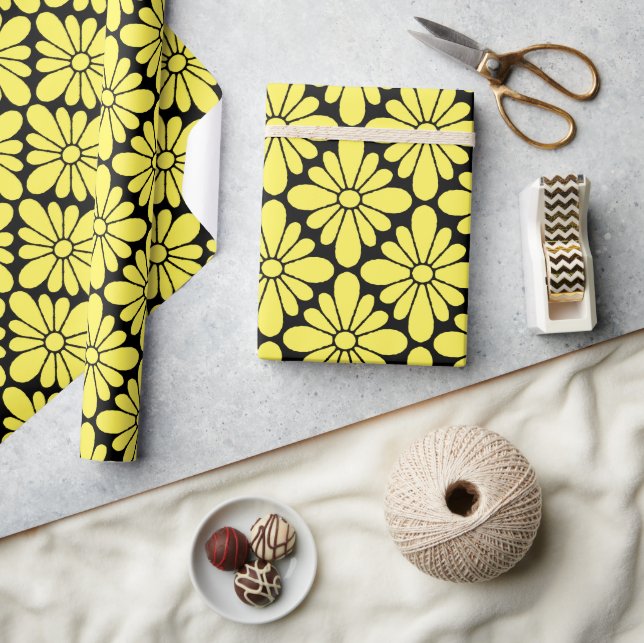 Concho Flower Pattern Yellow Wrapping Paper (Crafts)