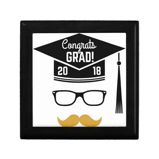 congrats grad 2018 gift box (Front)