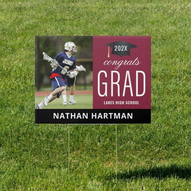 Congrats Grad Maroon Graduation Sign (Insitu)