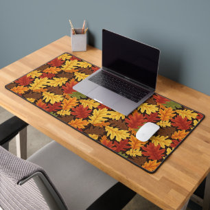 Connecticut Autumn Oak Leaves - Fall Foliage Desk Mat