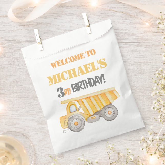 Construction Dump Truck Party Favor Bag (Clipped)