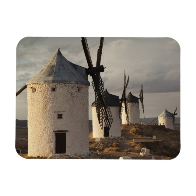 Consuegra, antique La Mancha windmills Magnet (Horizontal)