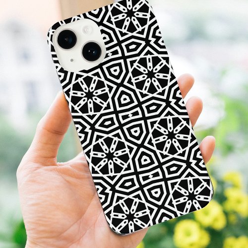 Contemporary Chic Black  White Geometric Pattern iPhone 14 Case