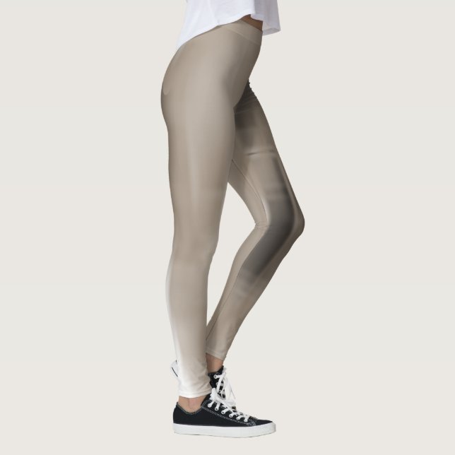 Contrasting Black and White Vanishing Shapes Leggings (Right)