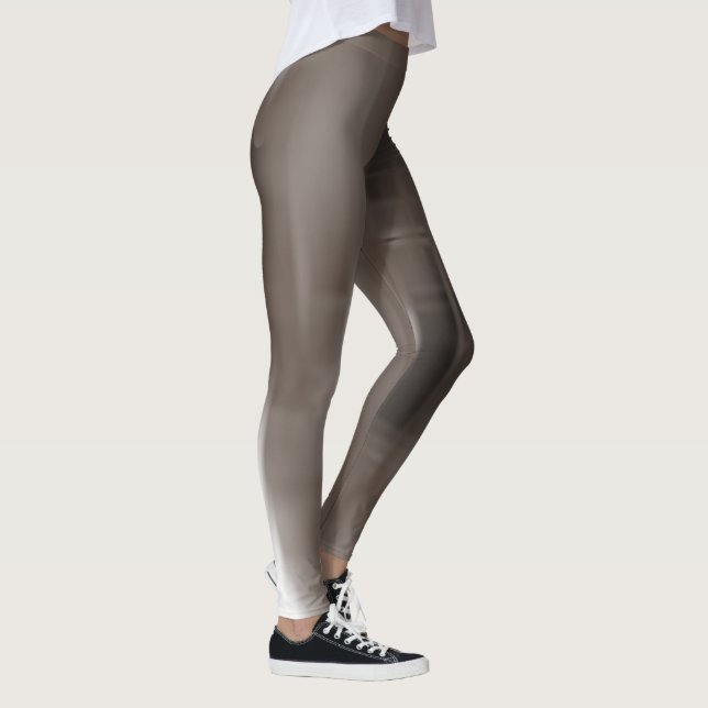 Contrasting Black and White Vanishing Shapes Leggings (Right)