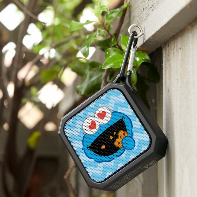 Cookie Smiling Face with Heart-Shaped Eyes Bluetooth Speaker (Inisitu)