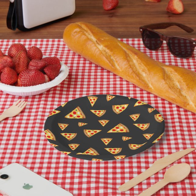 Cool and fun pizza slices pattern paper plates (Picnic)