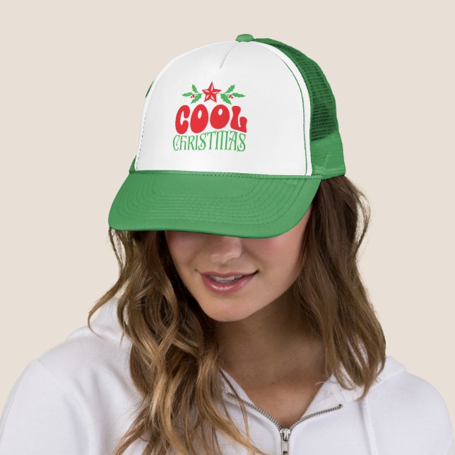 Cool Christmas Trucker Hat – Retro Holiday Style (In Situ)