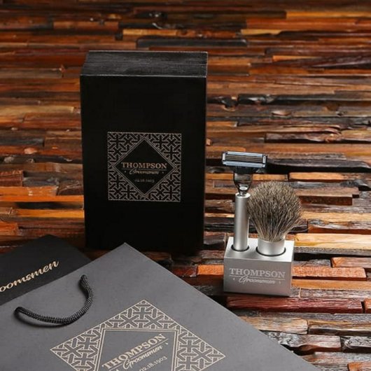 Cool Engraved Stand with Shaving Brush and Razor (Front)