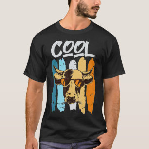 Cool farmer funny cow cattle breeding Farmer Farm  T-Shirt