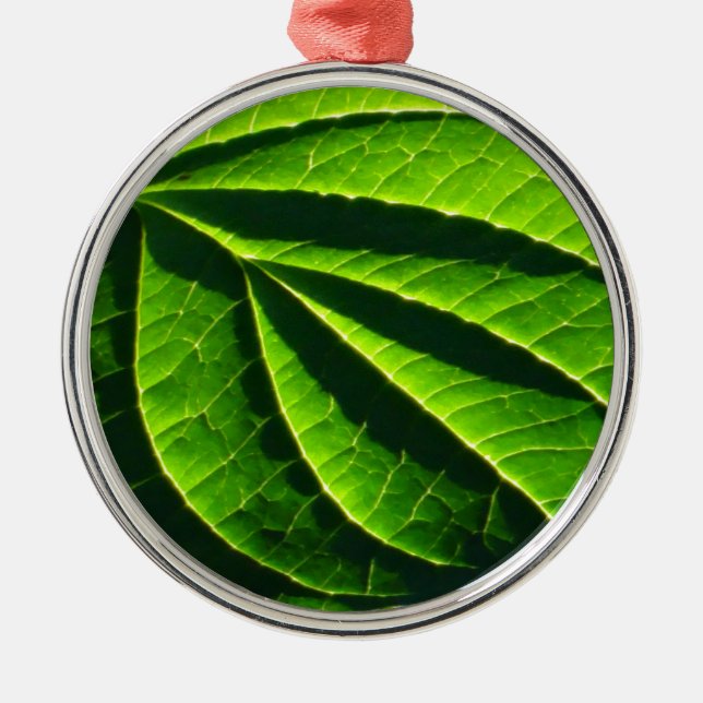 Cool green leaf metal ornament (Front)