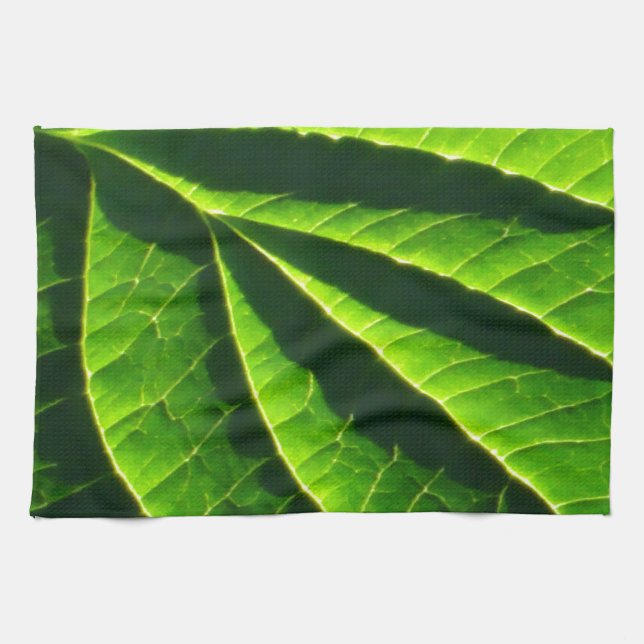 Cool green leaf towel (Horizontal)