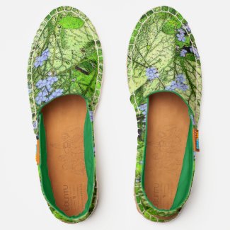 COOL-GREEN LEAVES/PERIWINKLE-BLUE DAINTY FLOWERS