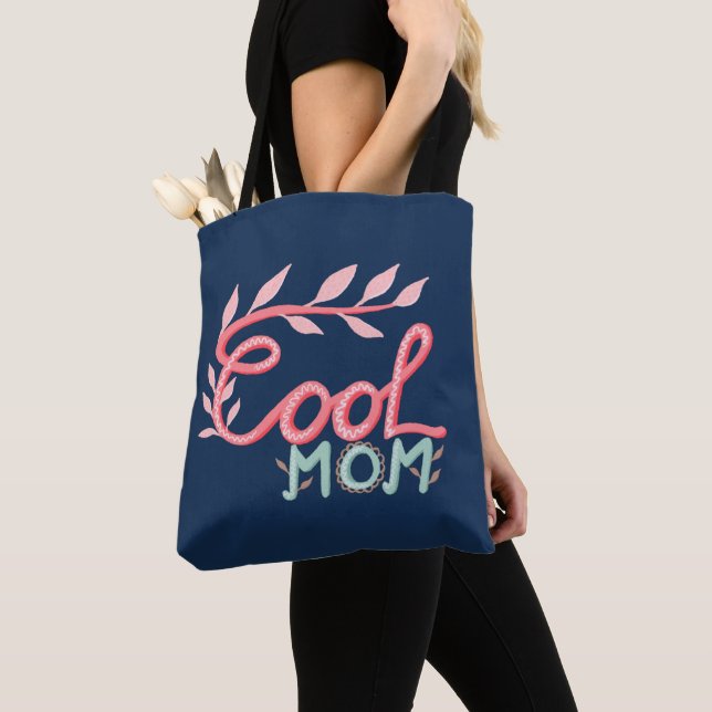 Cool Mom Hand Lettering Navy Blue Mother`s Day Tote Bag (Close Up)