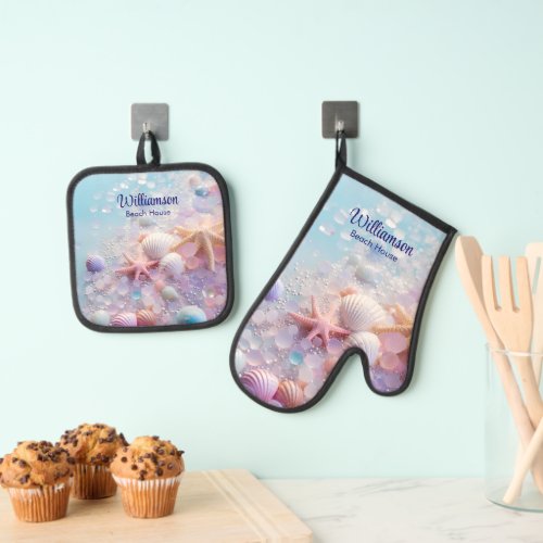 Cool Pastel Seashells and Starfish Beach House Oven Mitt  Pot Holder Set