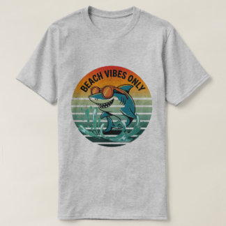 Cool Retro Shark with Sunglasses – Beach Vibes Onl T-Shirt