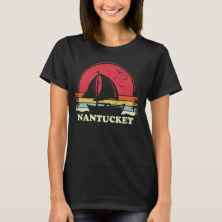 Cool Sailboat Vintage Boat Sailor MA Nantucket Sai T-Shirt