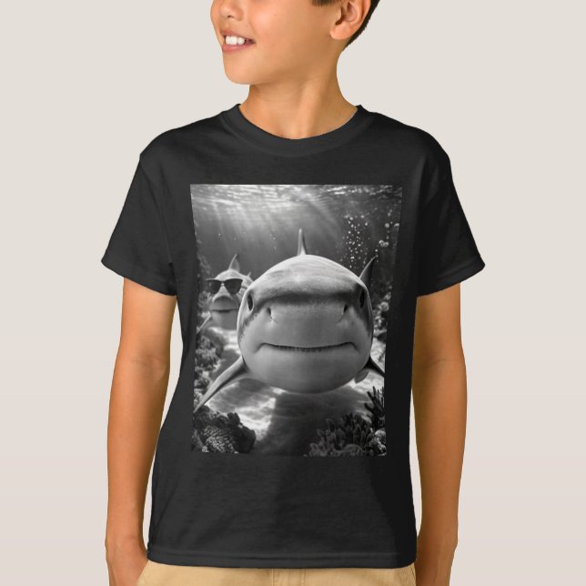 Cool Shark Animal Selfie  T-Shirt (Front)