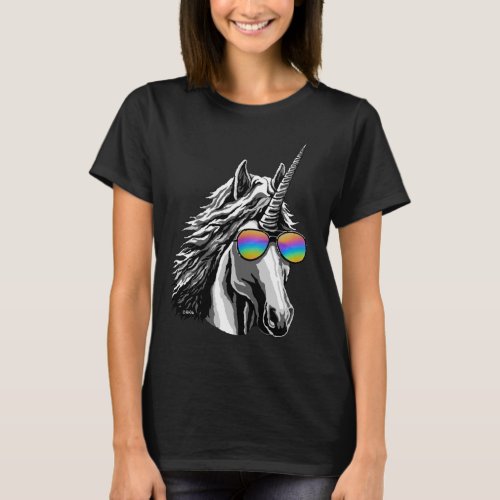 Cool unicorn with rainbow sunglasses T_Shirt